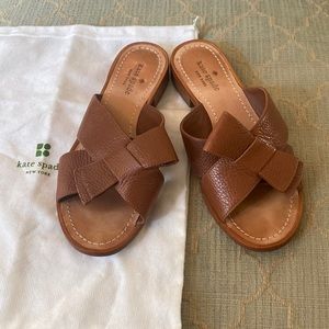 kate spade Becky crisscross bow sandals in brown leather, size 7